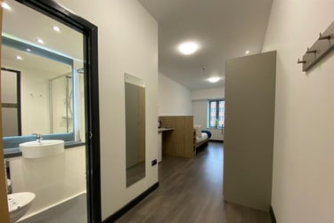 1 bed studio, Queen Street, Holylands, Belfast, BT16ET - Image 3